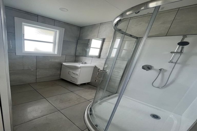 Photo of property in 6 Churton Crescent, Taita, Lower Hutt, 5011