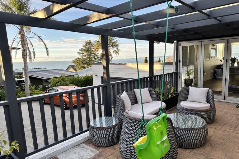 Photo of property in 2a Cobden Road, Bluff Hill, Napier, 4110