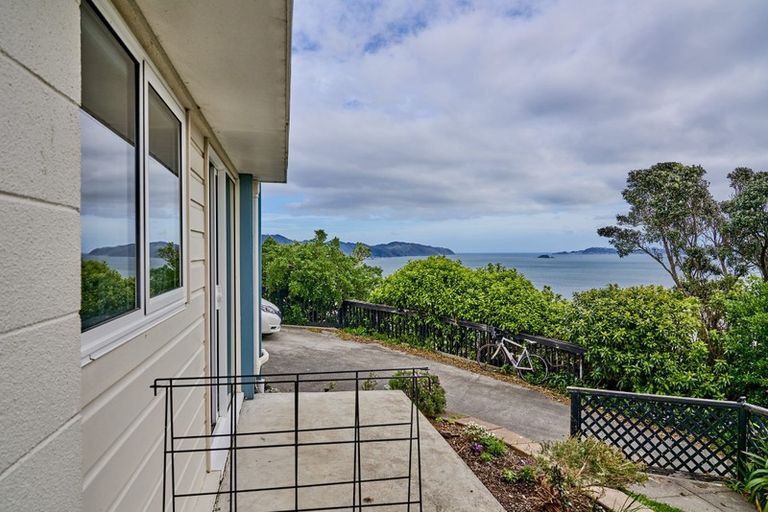 Photo of property in 8a Nikau Road, Point Howard, Lower Hutt, 5013