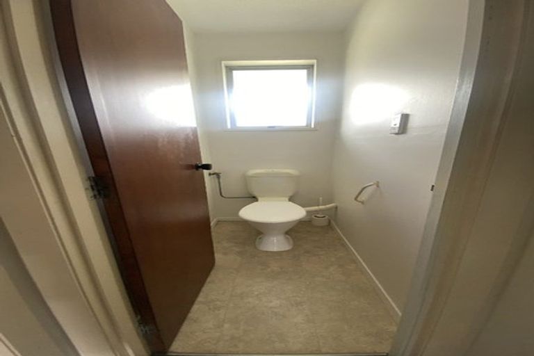 Photo of property in 2/12 Peer Street, Upper Riccarton, Christchurch, 8041