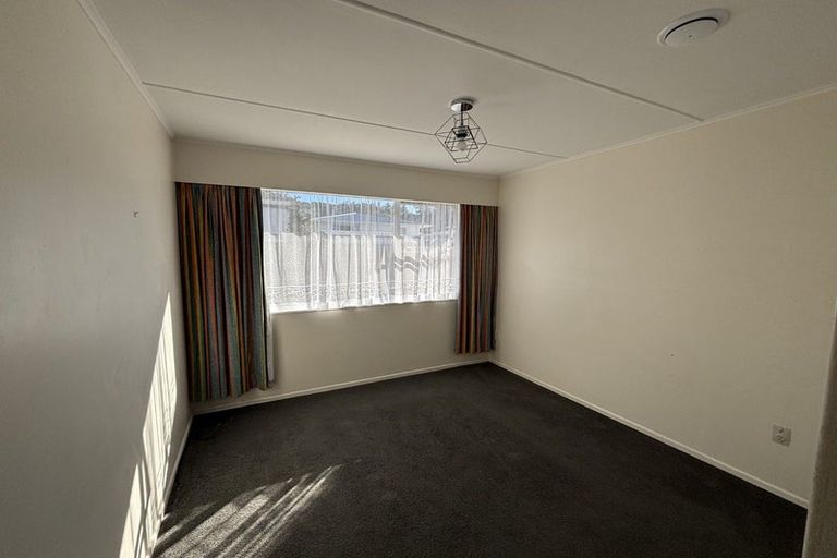 Photo of property in 21 Kendal Grove, Wainuiomata, Lower Hutt, 5014