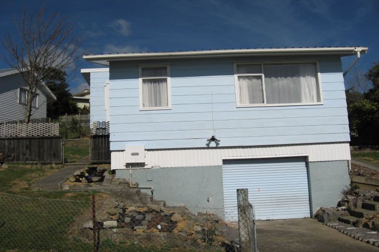Photo of property in 26 Antrim Crescent, Wainuiomata, Lower Hutt, 5014