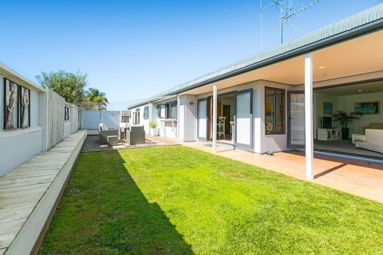 Photo of property in 5 Dune Avenue, Papamoa Beach, Papamoa, 3118