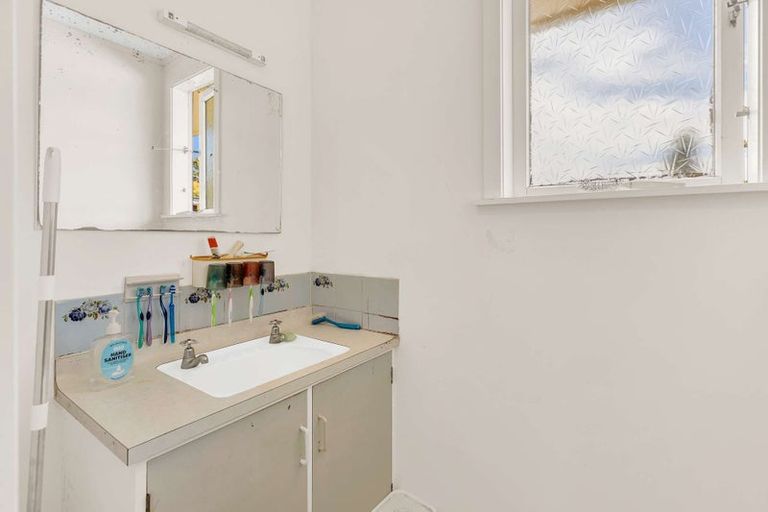 Photo of property in 5 Lambert Street, Marton, 4710