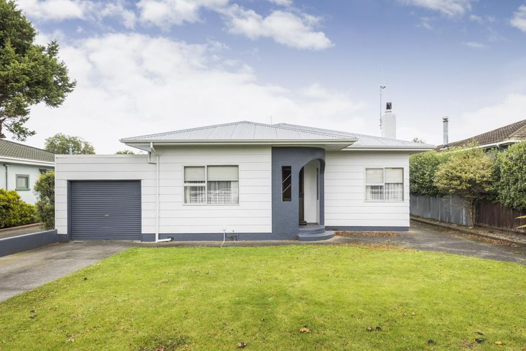 Photo of property in 40 Guy Avenue, Takaro, Palmerston North, 4410