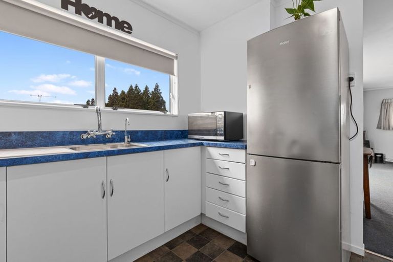 Photo of property in 6b Ranginui Road, Welcome Bay, Tauranga, 3112