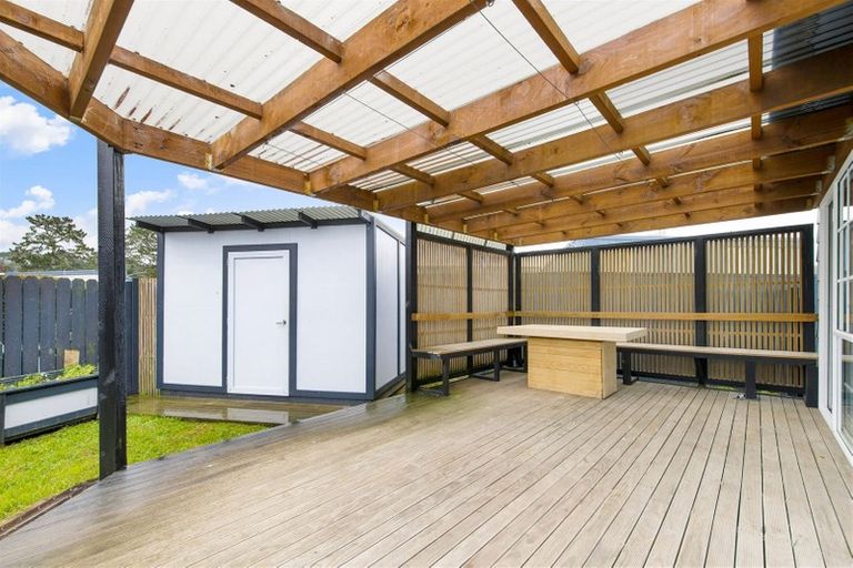 Photo of property in 1/25 Karepo Crescent, Ranui, Auckland, 0612