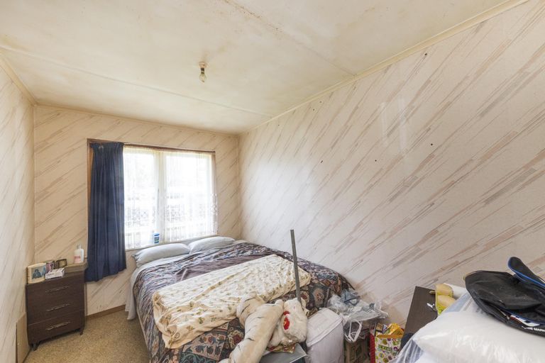 Photo of property in 17 Buick Crescent, Awapuni, Palmerston North, 4412