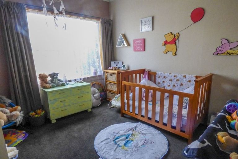 Photo of property in 1 Armstrong Street, Balclutha, 9230