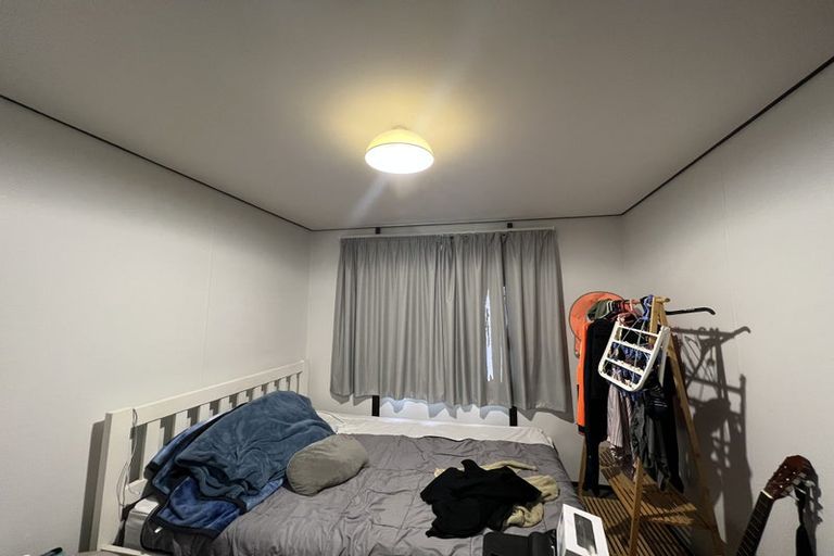 Photo of property in 22 Crosby Road, West Harbour, Auckland, 0618