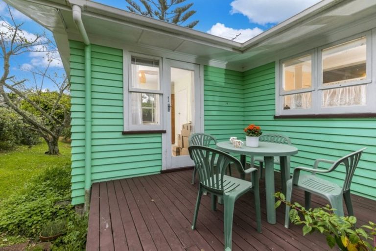 Photo of property in 11 Roband Avenue, Glenfield, Auckland, 0629