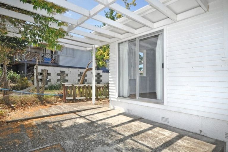 Photo of property in 87 Willerton Avenue, New Lynn, Auckland, 0600