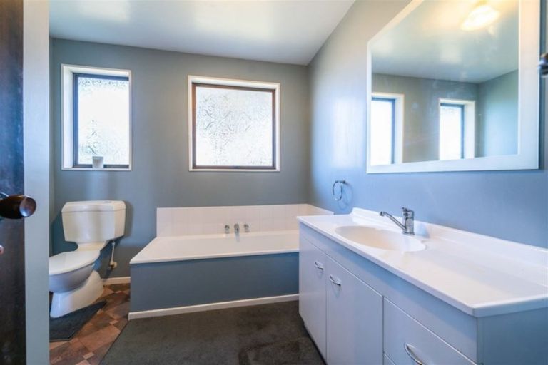 Photo of property in 76 Cheyenne Street, Sockburn, Christchurch, 8042