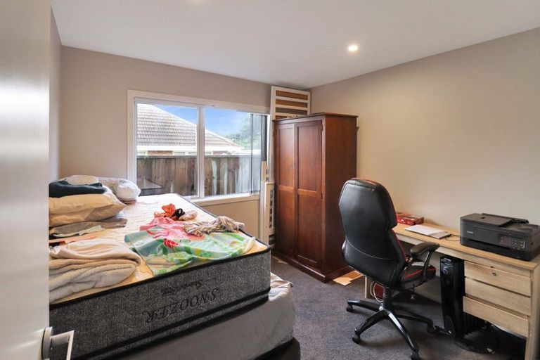 Photo of property in 6 Okoutu Lane, Moera, Lower Hutt, 5010