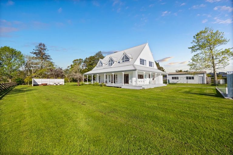 Photo of property in 161 Monument Road, Clevedon, 2582