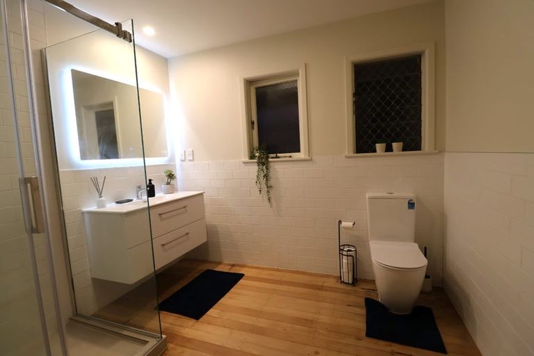 Photo of property in 133 Wallace Road, Mangere Bridge, Auckland, 2022