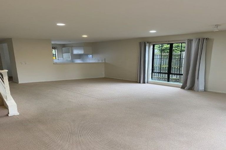 Photo of property in 2/20 Office Road, Merivale, Christchurch, 8014