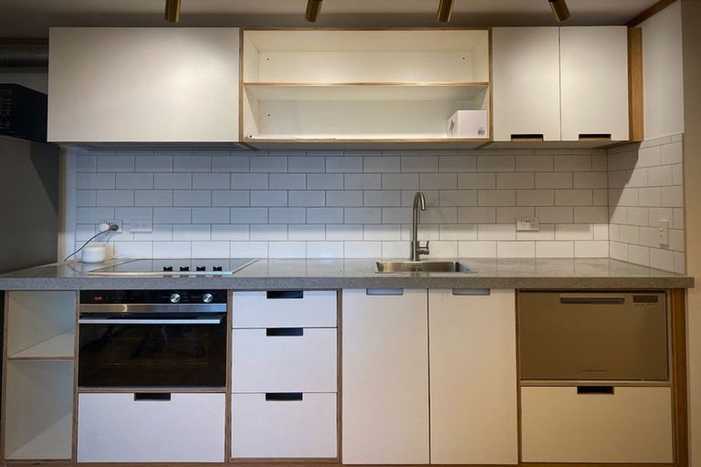 Photo of property in 30 Howard Road, Point Howard, Lower Hutt, 5013