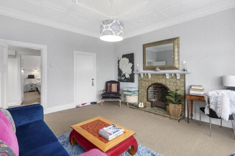 Photo of property in 274 Macandrew Road, Forbury, Dunedin, 9012