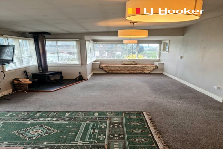 Photo of property in 135 Dunback Road, Palmerston, 9430