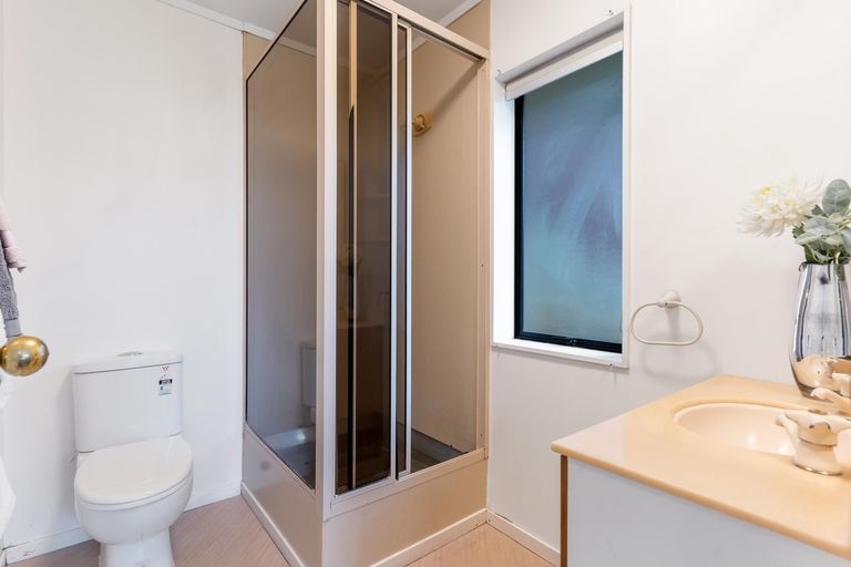 Photo of property in 3/15 Kurnell Drive, Botany Downs, Auckland, 2010