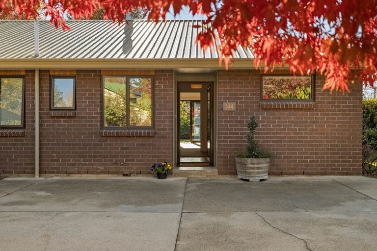 Photo of property in 144 Beacon Point Road, Wanaka, 9305