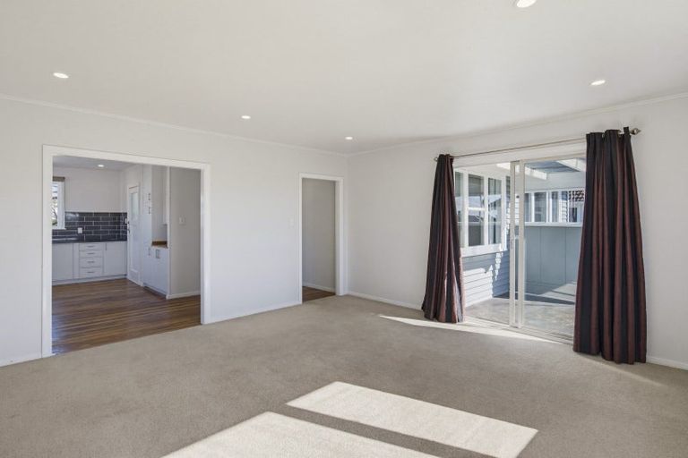 Photo of property in 58 Power Street, Levin, 5510