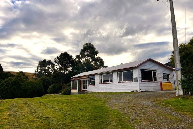 Photo of property in 2270 Papatowai Highway, Maclennan, Owaka, 9586