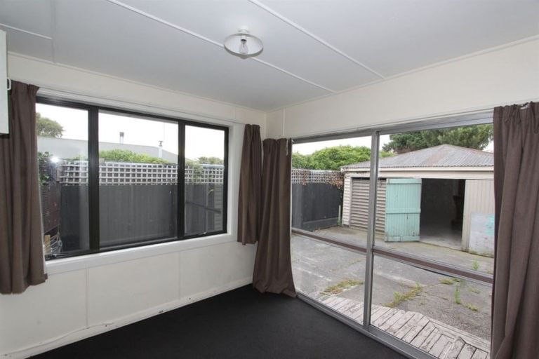 Photo of property in 77 Owles Terrace, New Brighton, Christchurch, 8061