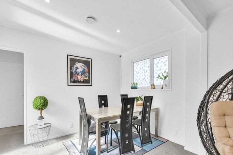 Photo of property in 136 Avonhead Road, Avonhead, Christchurch, 8042