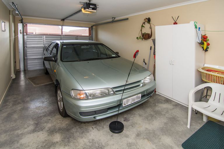 Photo of property in Holdsworth Villas, 38/2 William Donald Drive, Solway, Masterton, 5810