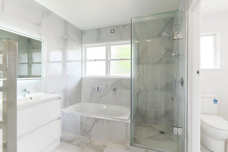 Photo of property in 8 Jeff Place, Howick, Auckland, 2014