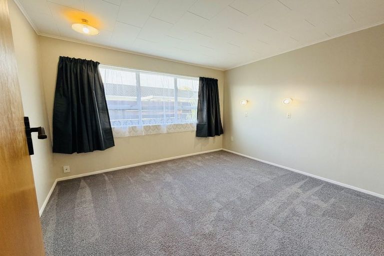 Photo of property in 16 Manawa Avenue, Raumati Beach, Paraparaumu, 5032