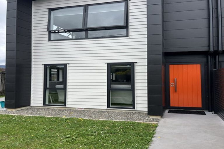Photo of property in 11a Maclean Street, Wallaceville, Upper Hutt, 5018