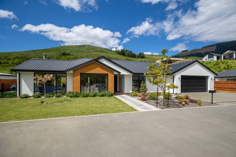 Photo of property in 6 Mansfield Way, Stoke, Nelson, 7011