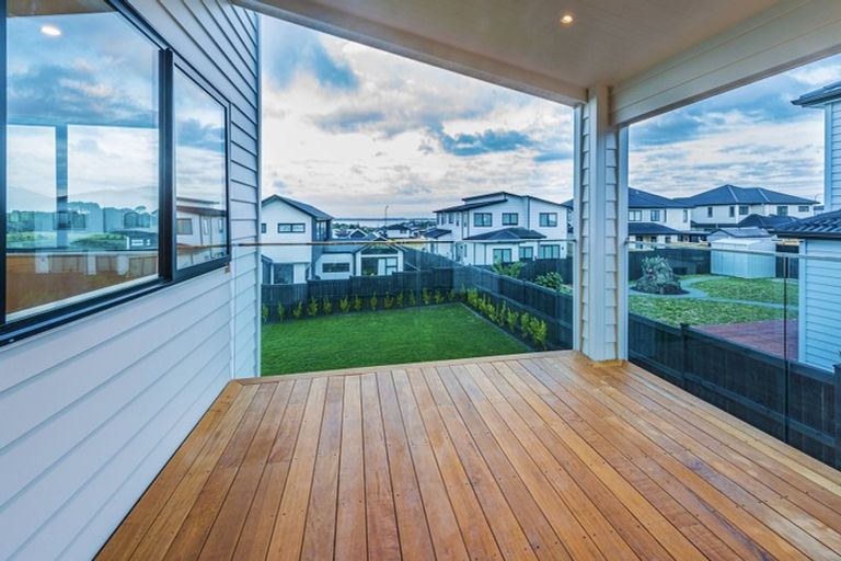 Photo of property in 9 Hapukupuku Avenue, Beachlands, Auckland, 2018