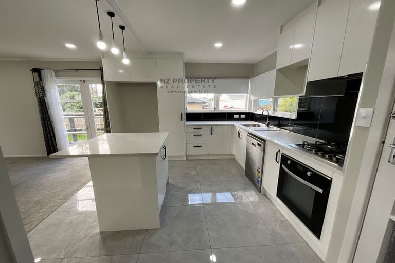 Photo of property in 38 Eddowes Street, Manurewa, Auckland, 2102