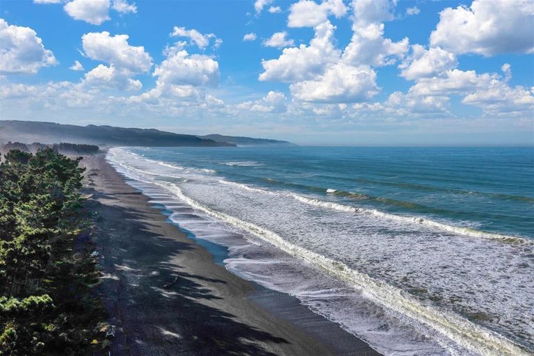 Photo of property in 28 Chamberlain Avenue, Amberley, 7481