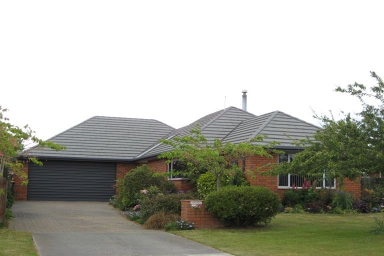 Photo of property in 4 Chartwell Close, Rangiora, 7400