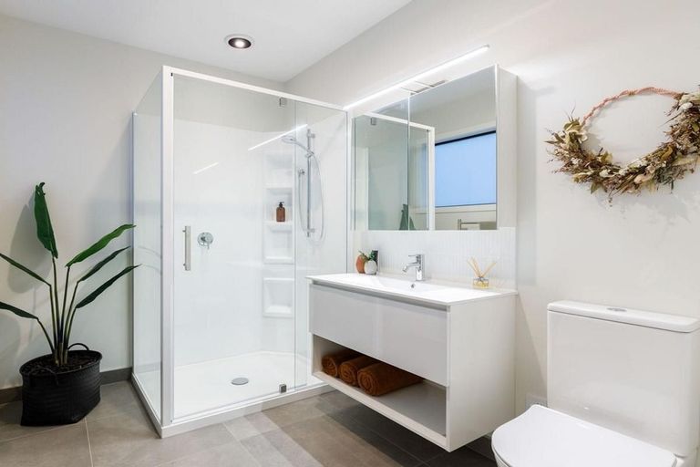 Photo of property in 997 Hibiscus Coast Highway, Waiwera, Orewa, 0994