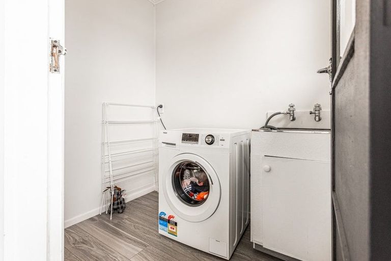 Photo of property in 318 Swanson Road, Henderson, Auckland, 0610