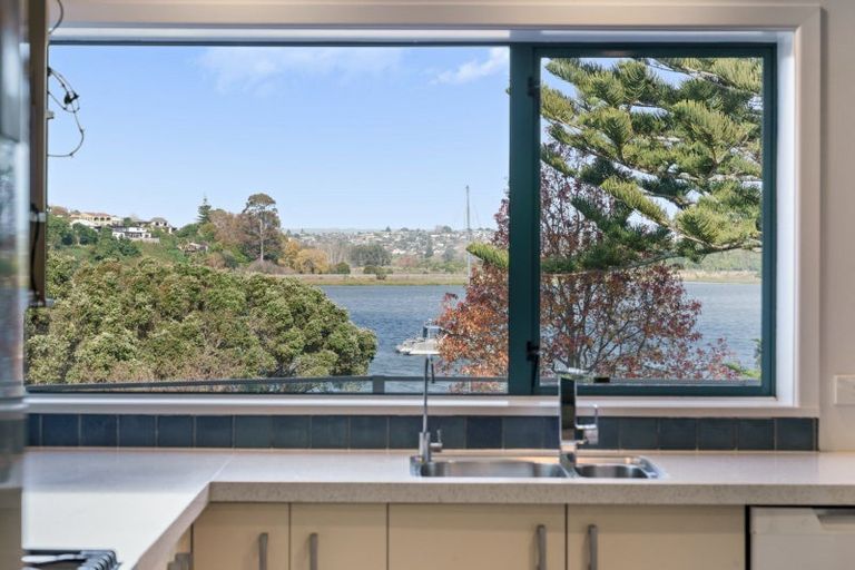 Photo of property in 9 Bay Street, Matua, Tauranga, 3110