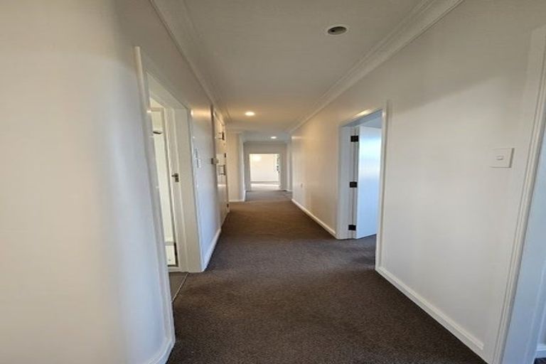 Photo of property in 903 State Highway 1, Te Horo, Otaki, 5581