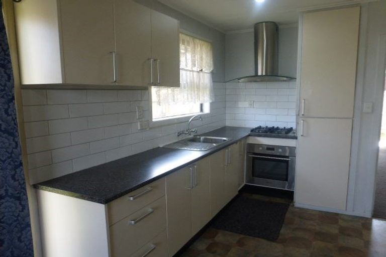 Photo of property in 54 Astley Avenue, New Lynn, Auckland, 0600