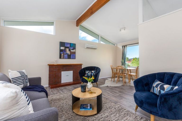 Photo of property in 105 Parkvale Road, Karori, Wellington, 6012