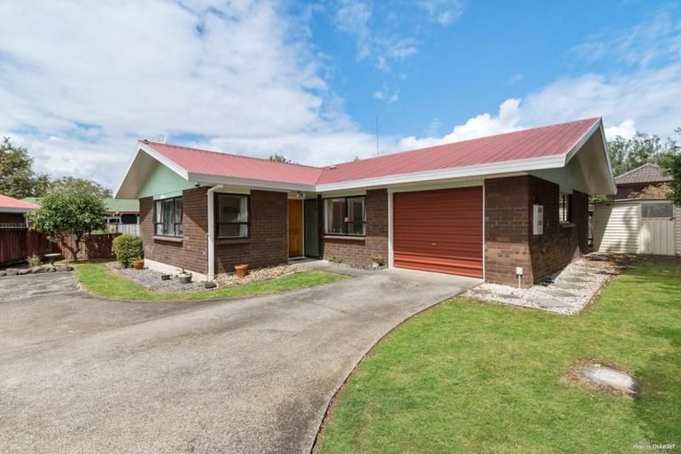 Photo of property in 34b Landscape Road, Pukekohe, 2120