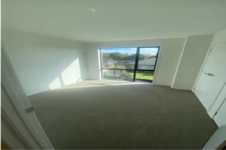 Photo of property in 31/47a Huntington Drive, Huntington Park, Auckland, 2013