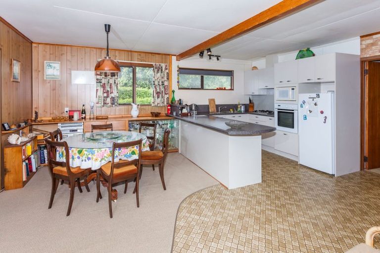 Photo of property in 12 Harsant Avenue, Hahei, Whitianga, 3591