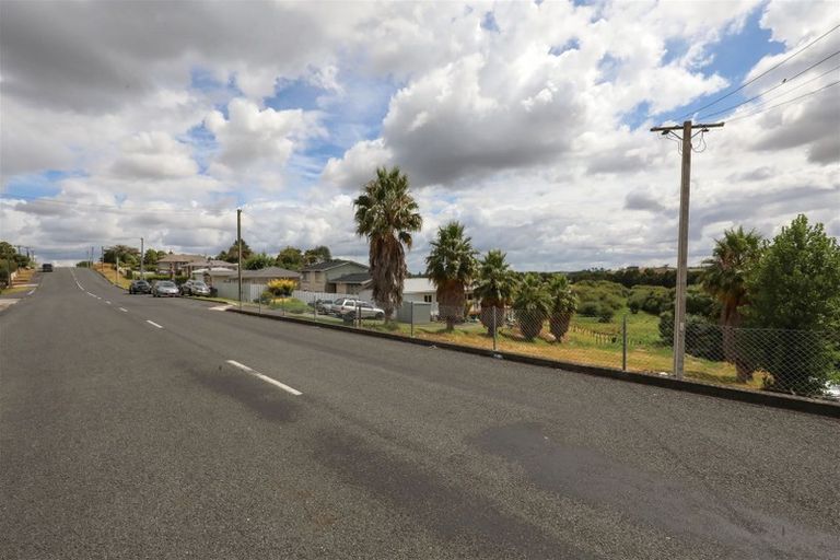 Photo of property in 120 Russell Road, Huntly, 3700