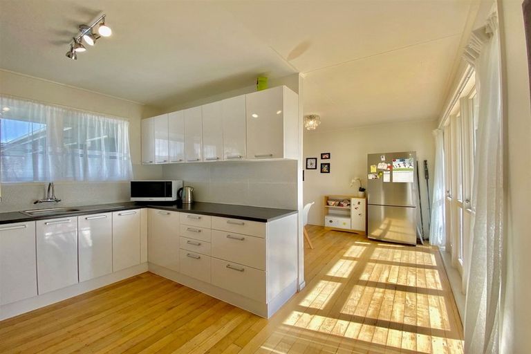 Photo of property in 40 Hamilton Drive, Waiuku, 2123